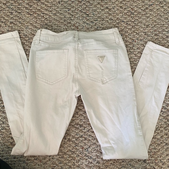 White skinny Guess jeans - Picture 2 of 4